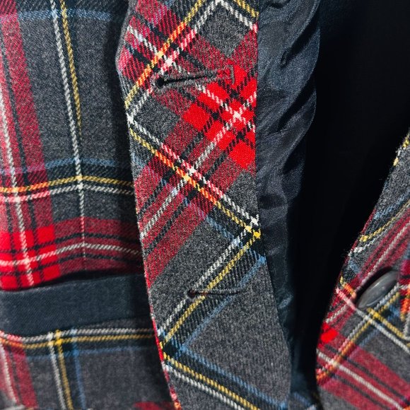 Vintage Pendleton, 100% Virgin Wool, Red and Grey Tartan plain. Pristine conditi - Picture 6 of 10